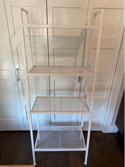 bookshelf, plant shelf, ladder shelf