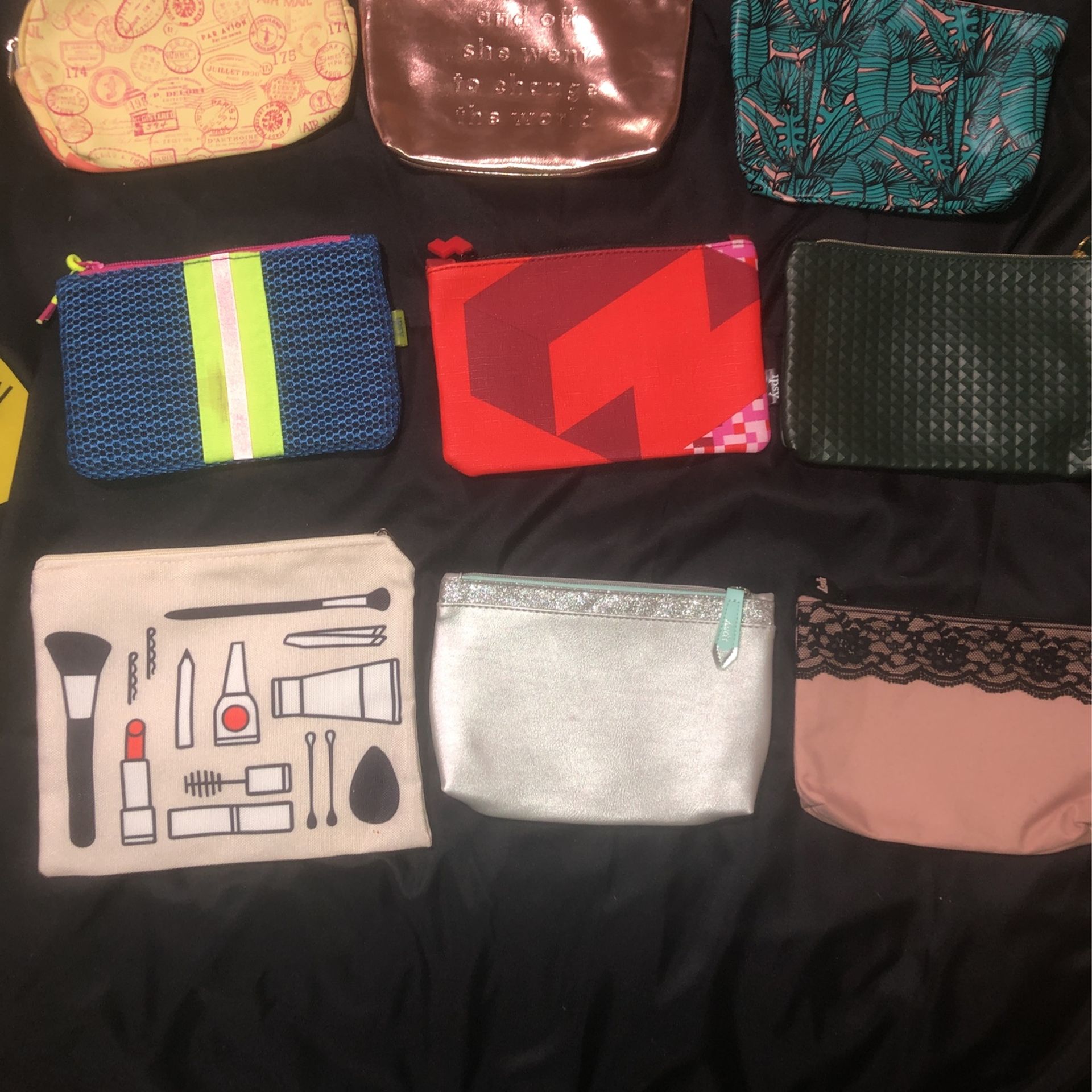 Used Ipsy Make Up Bags Lot For $10