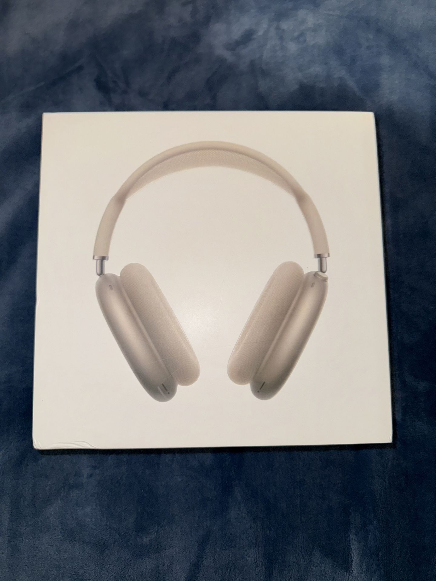 New Airpod max (starlight white) with type C charger