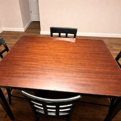 4 Place Setting bar height Kitchen table w/ removable Glass top