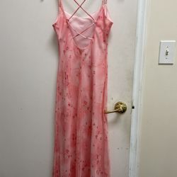 2 Dresse Size Medium $10 Each 