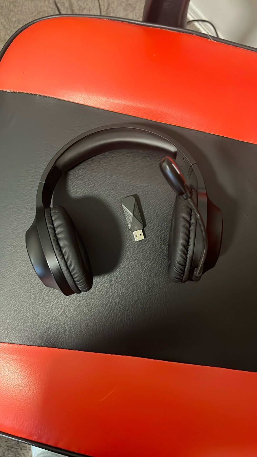 Gaming Headset With Dongle And Detachable Microphone