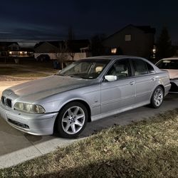 2003 BMW 525i