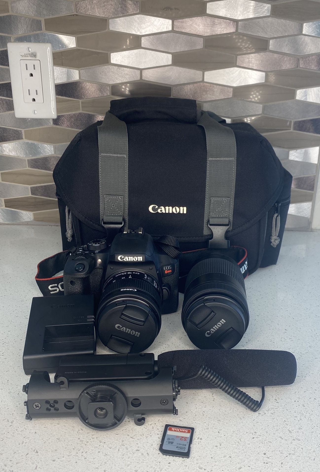Canon - EOS Rebel T7i DSLR (Used Only 2 Times Since I Got It)