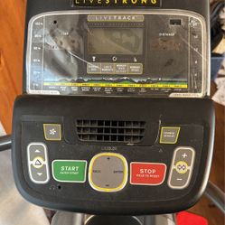 Livestrong  LS13.0E Elliptical 