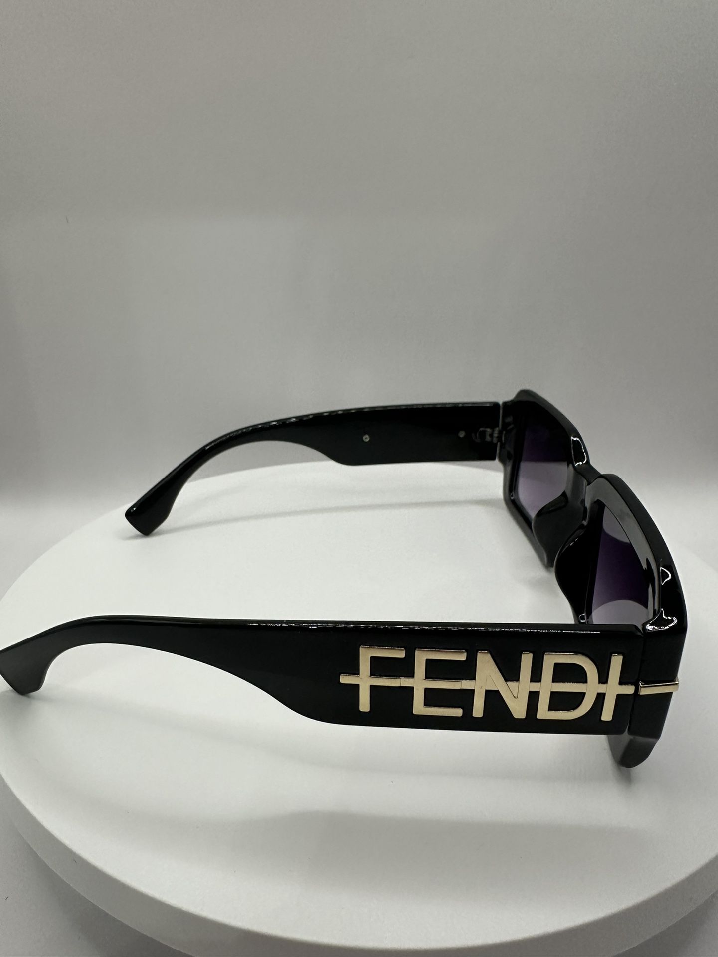 Unisex Fend Sunglasses/ 4 Different Colors 