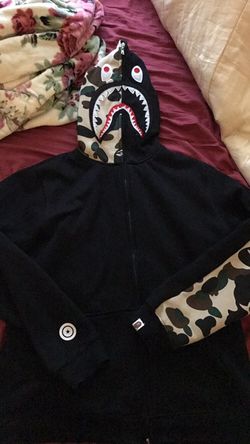 Bape hoodie size Medium