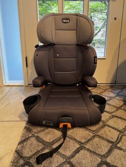 Chicco KidFit ClearTex Plus 2-in-1 Booster Car Seat — Gray