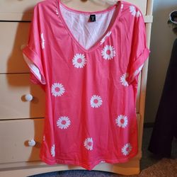 Woman's Plus Size Tops 