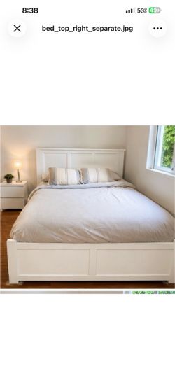 White full bed with twin trundle