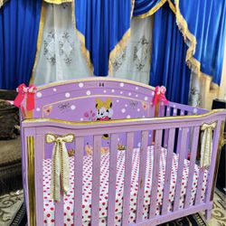 Minnie Mouse Delta Children Convertible Crib