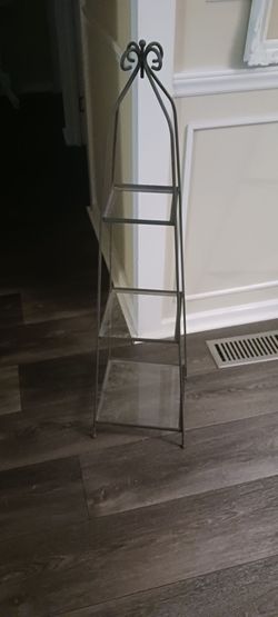 Cute Metal Stand