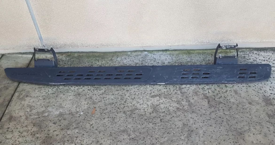 15 16 17 18 19 20 21 22 23 24 25FORD F150 RAPTOR RIGHT PASSENGER RUNNING BOARD SIDE STEP