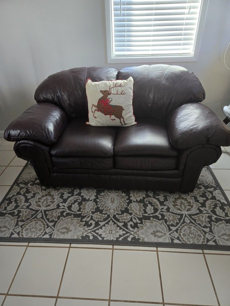Use Couch in Good Condition