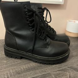 Black Boots