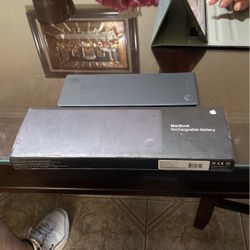 Macbook Rechargeable Battery