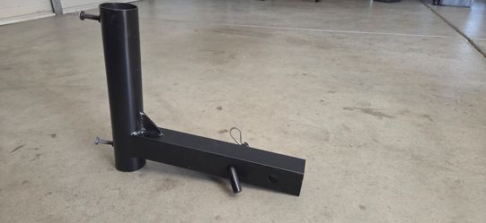Hitch mount flagpole