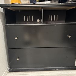 Dresser/TV Stand 