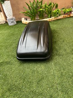 Black Hard Shell Rooftop Cargo Box