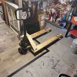 Pallet Lift