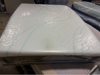QUEEN MATTRESS TEMPURPEDIC PRO ADAPT FIRM