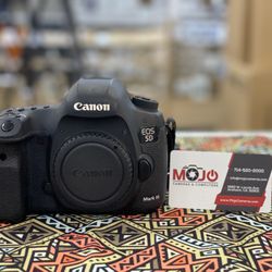 Canon 5D Mark III DSLR Camera