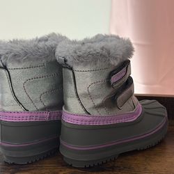London Fog Girl Snow Boots 