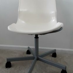 IKEA SNILLE Swivel Chair (White)
