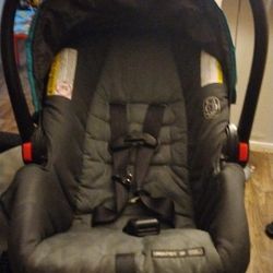 Graco Infant Car Seat