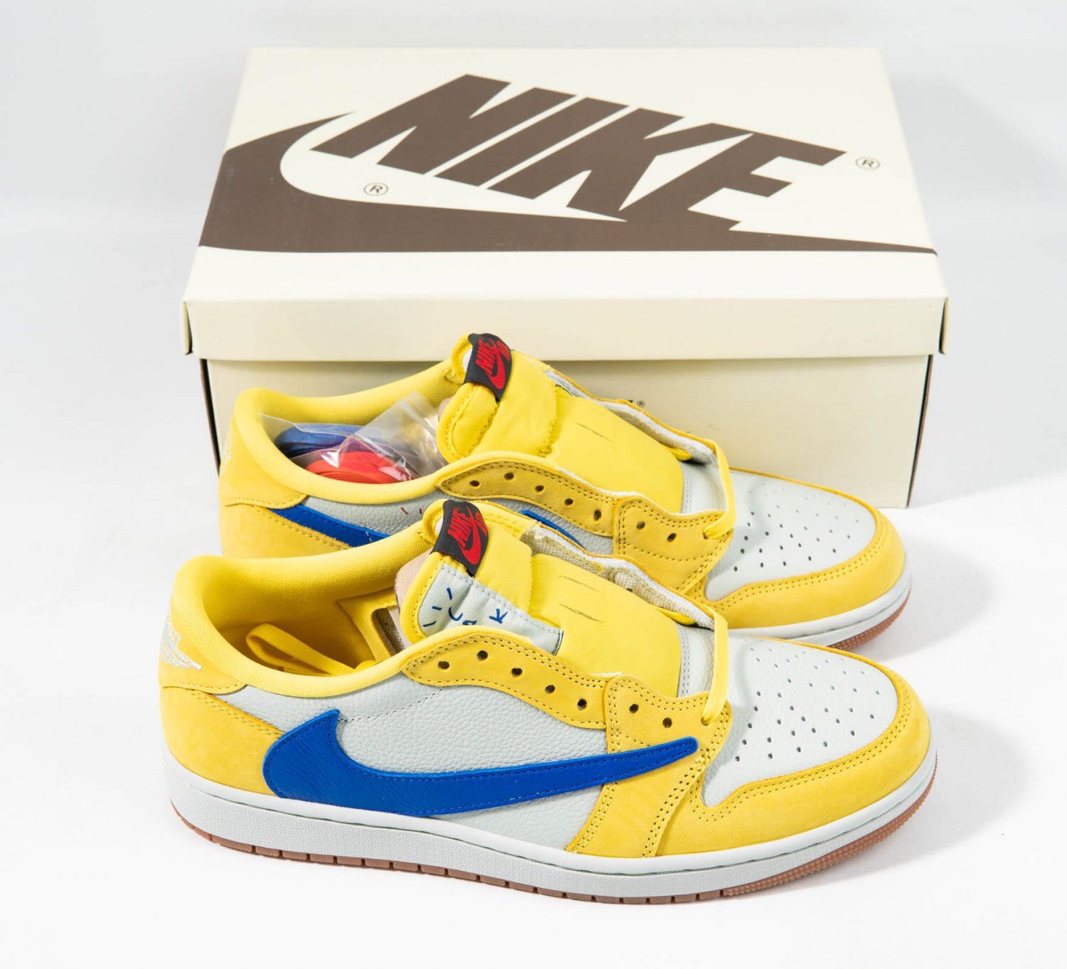 Air Jordan 1 Retro Low OG SP Travis Scott Canary