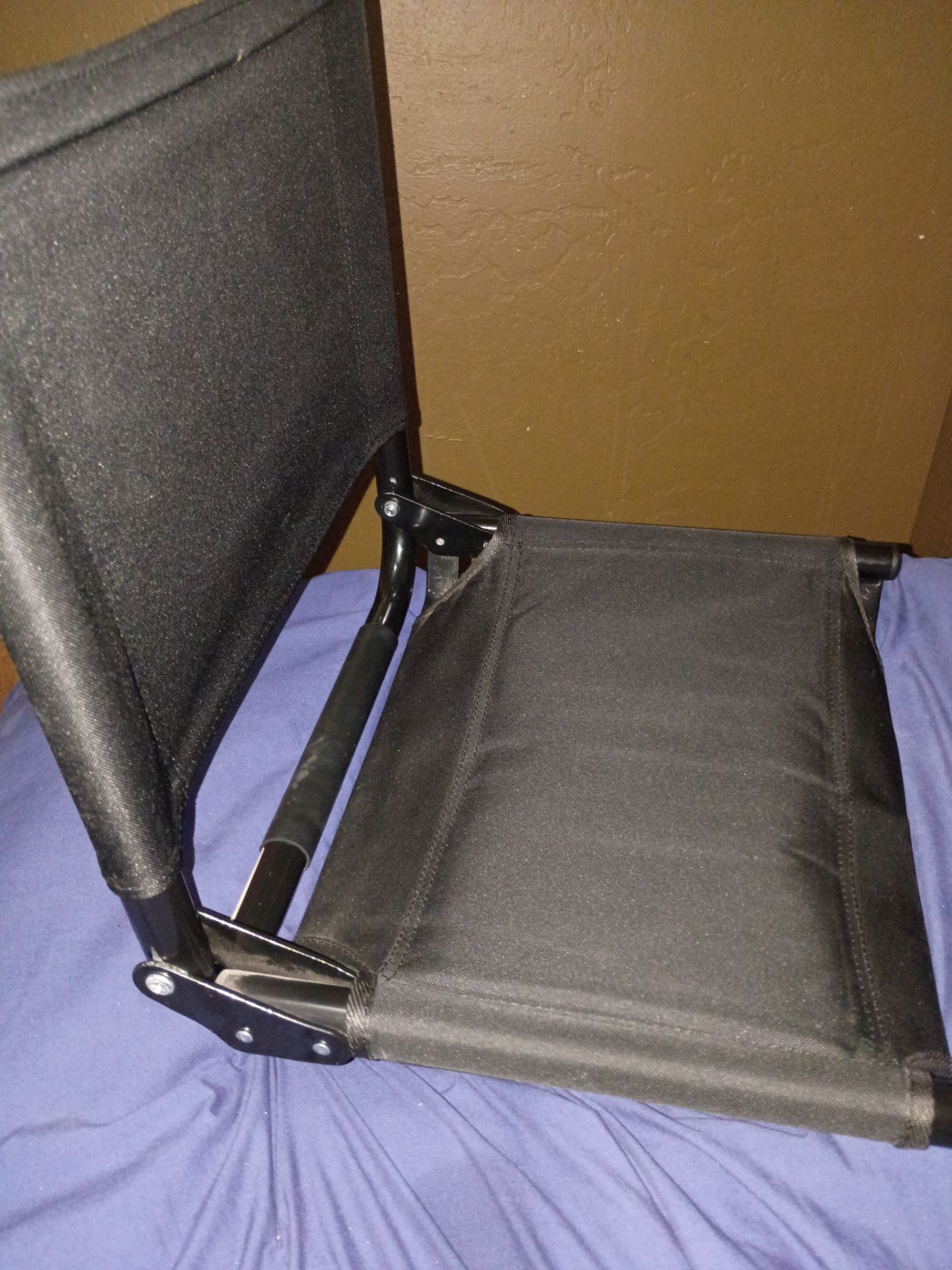 Cascade Mountain fold out chair