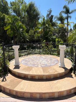 Pillars/Columns