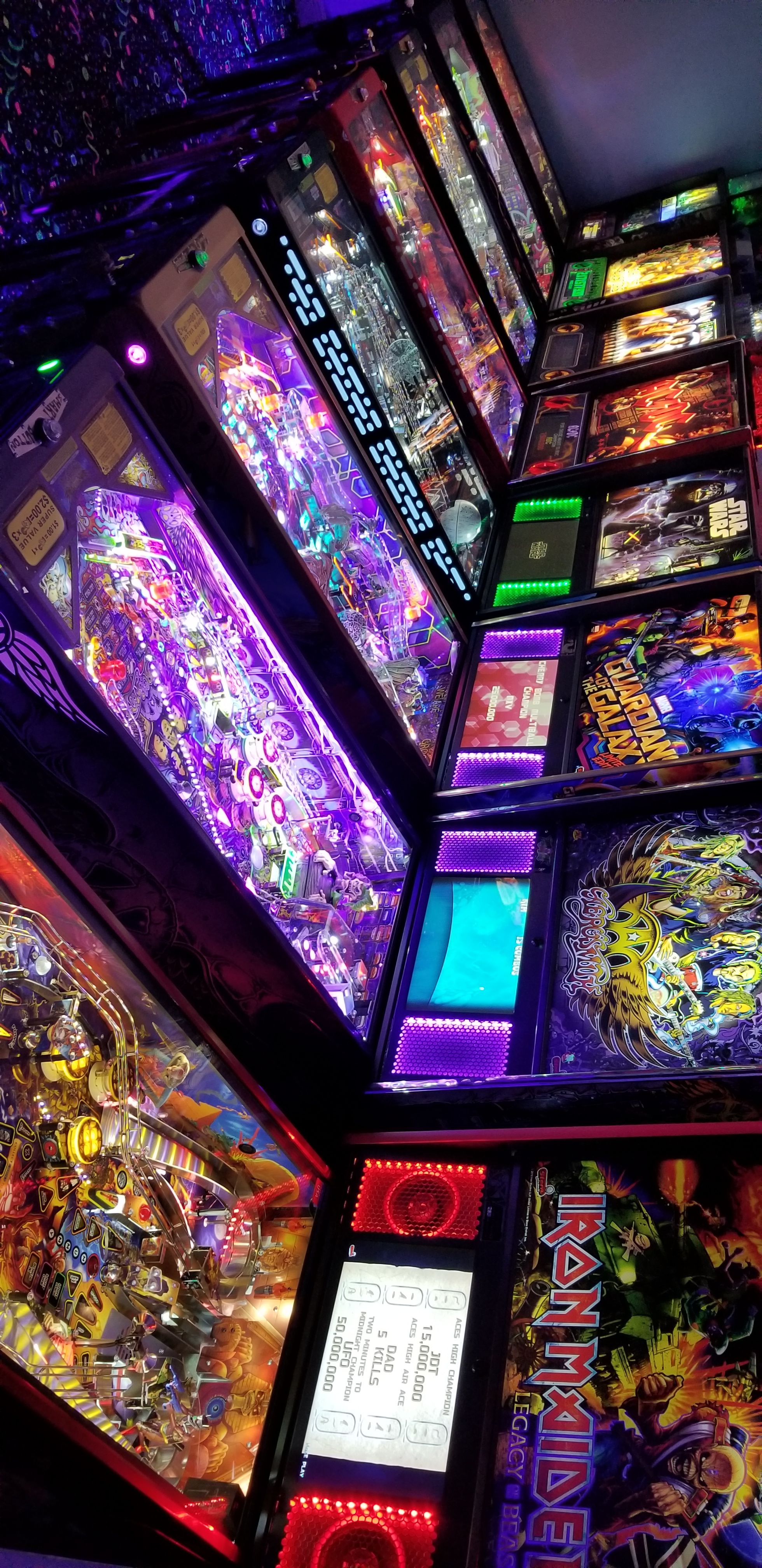 arcade games & pinball machines Must See !!!