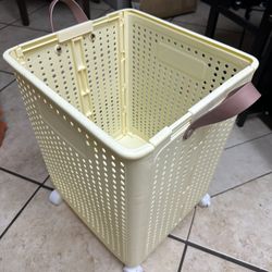 New collapsible rolling laundry basket with handles