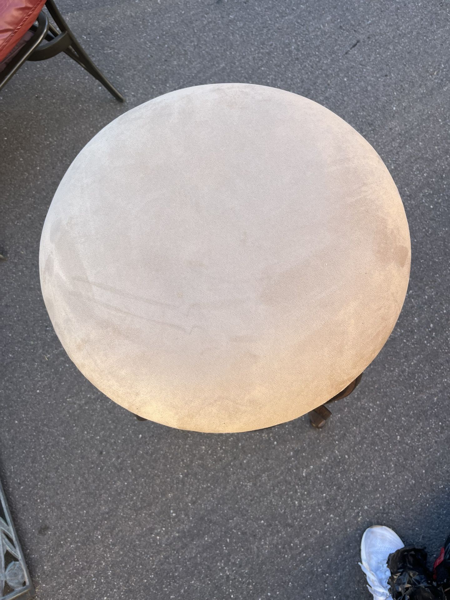 Single Iron Bar Stool
