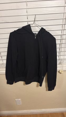 Brand: Costco, Model:Sweater, Color: Black, Size: Small
