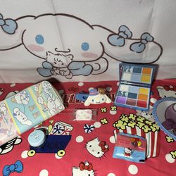 Cinnamon Roll Hello Kitty 