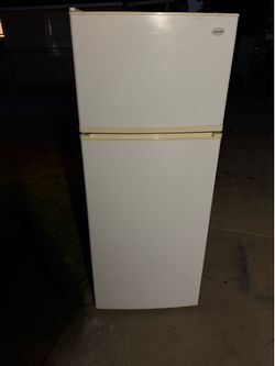 Sanyo refrigerator