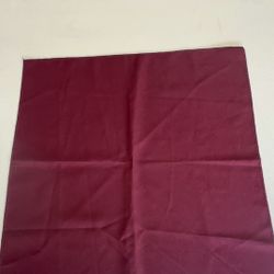 Burgundy Napkins And Runner