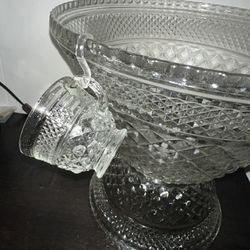 Vintage Anchor Hocking Wexford Glass Punch Bowl, Base 16 Cups Diamond Pattern