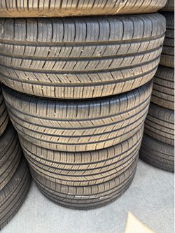 215-55r17 Michelin tires en Excelentes Conditiones de Vida las 4