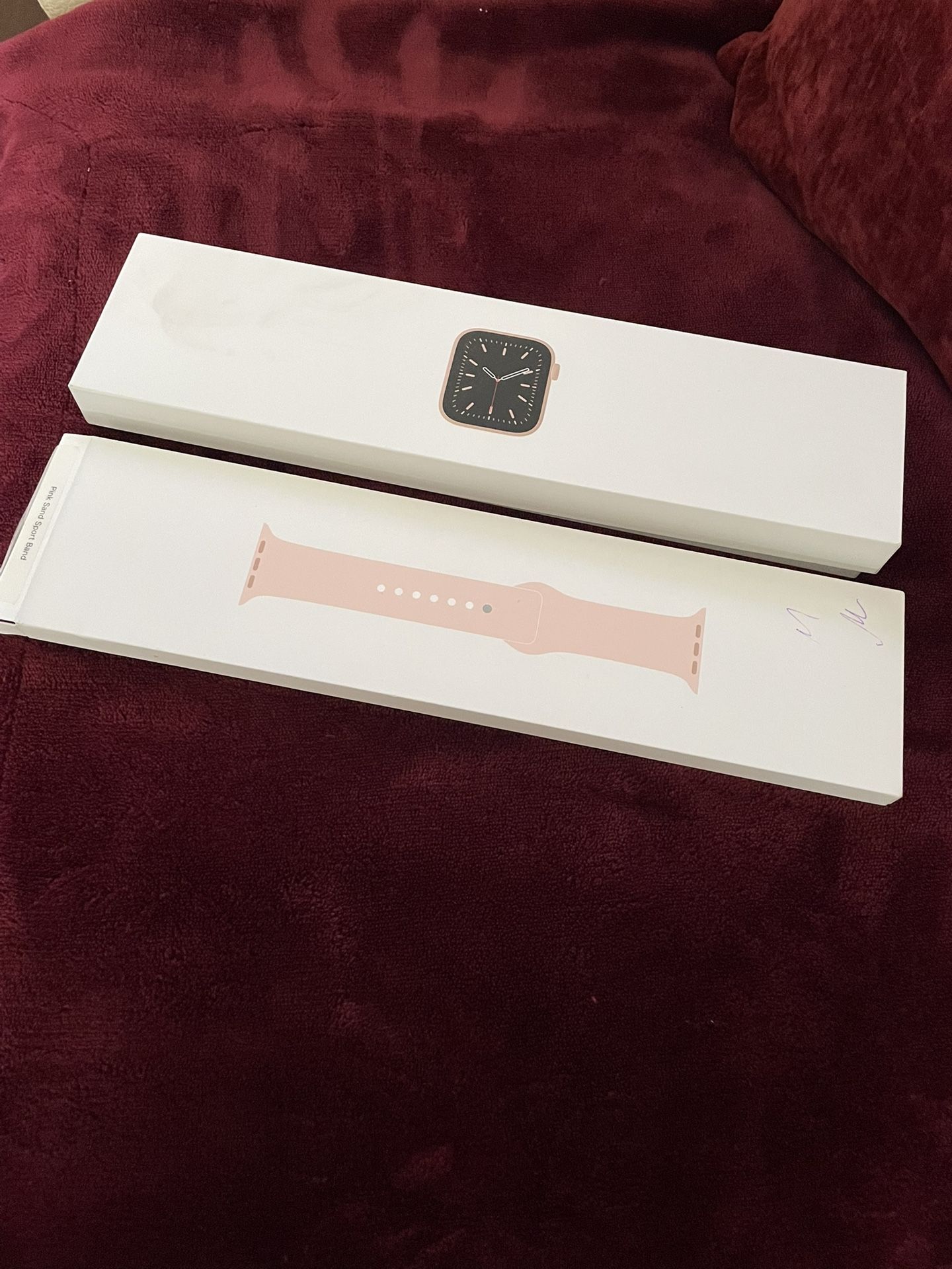 Beautiful Set Of 2 Apple Watches For His And Her Like New