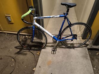 Cannondale racing bike