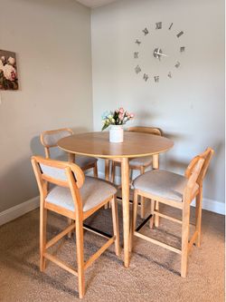 Living room  table chairs set