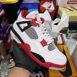 Fire Red Jordan 4 Size 9.5 Brand New