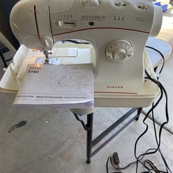 Singer 5160  Sewing Machine