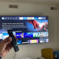 65 Inch 4K Insignia Best Buy Tv Three Weeks Old Perfect Condition