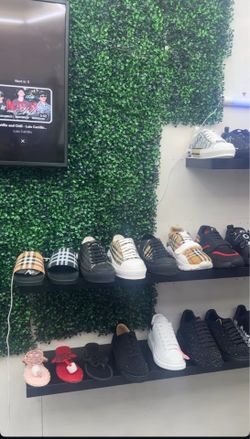 SHOES