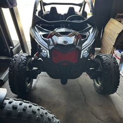 CAN-AM MAVERICK CUSTOM EDITION 24V KIDS RIDE-ON UTV BUGGY CAR