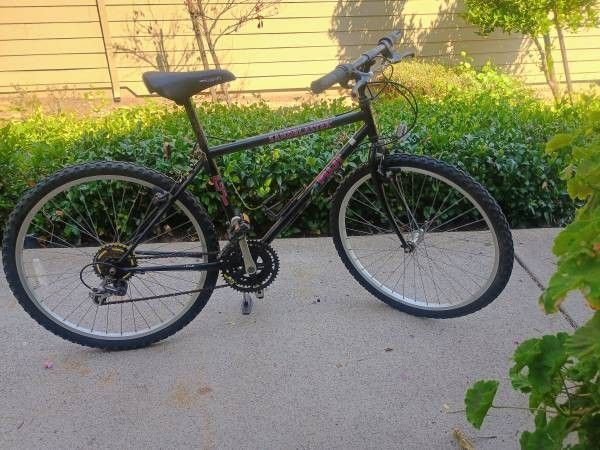 Fuji SandBlaster Mountain Bike